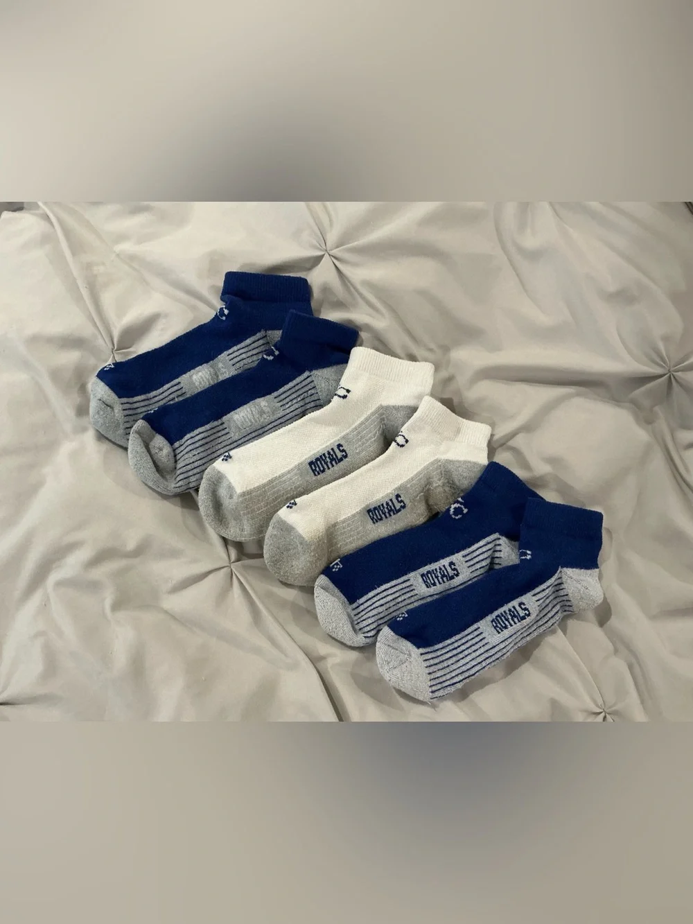 EUC - Men's KC Royals Low-Cut Athletic Socks - 3 pairs - ONE SIZE